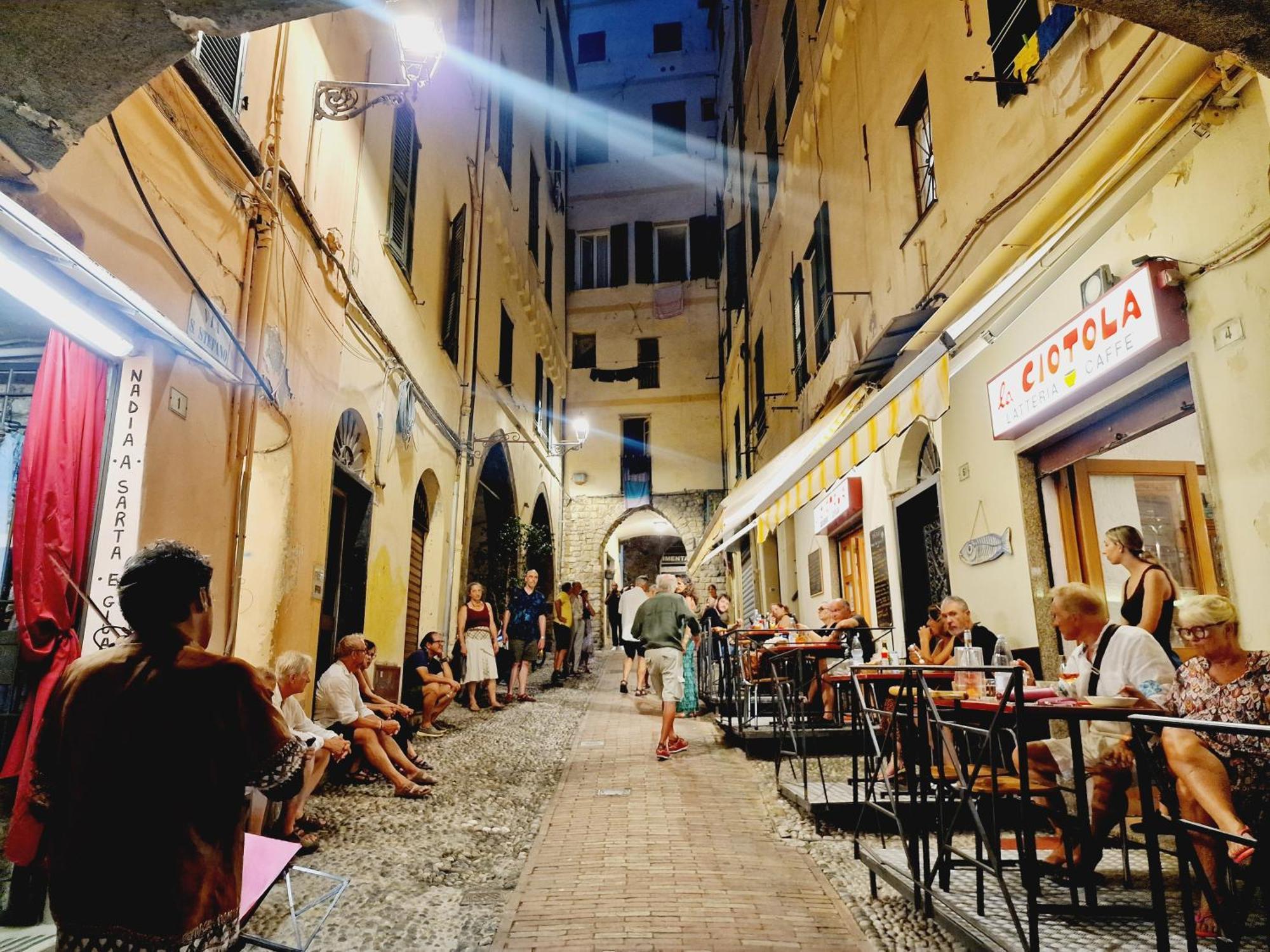 Homeholidaysanremo - Classic Экстерьер фото